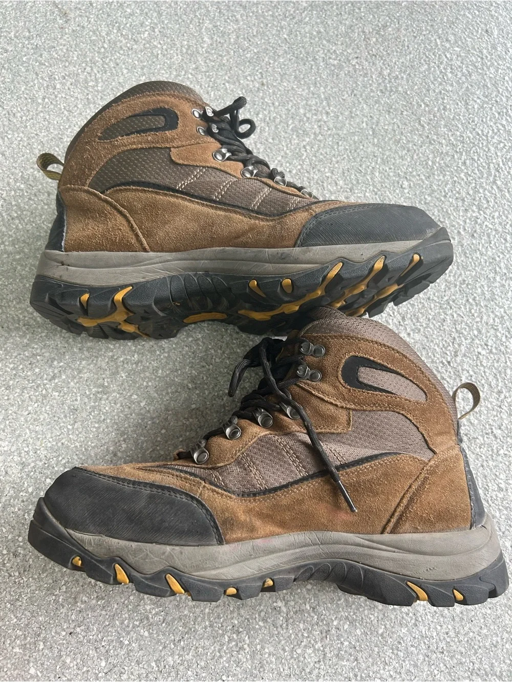 Hi-Tec Men's Skamania Mid Brown Suede Waterproof Hiking Boots Size 12M